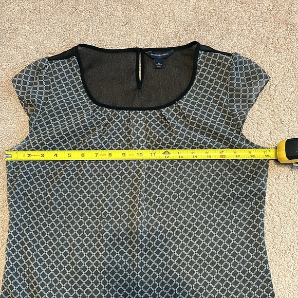 Banana Republic Blouse sz M Gray and Black Sheer - Picture 7 of 8